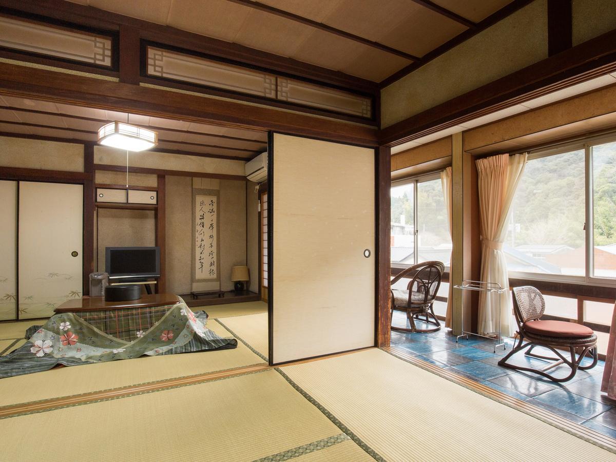 Izumiya Ryokan' Tawarayama Onsen Nagato  Bagian luar foto