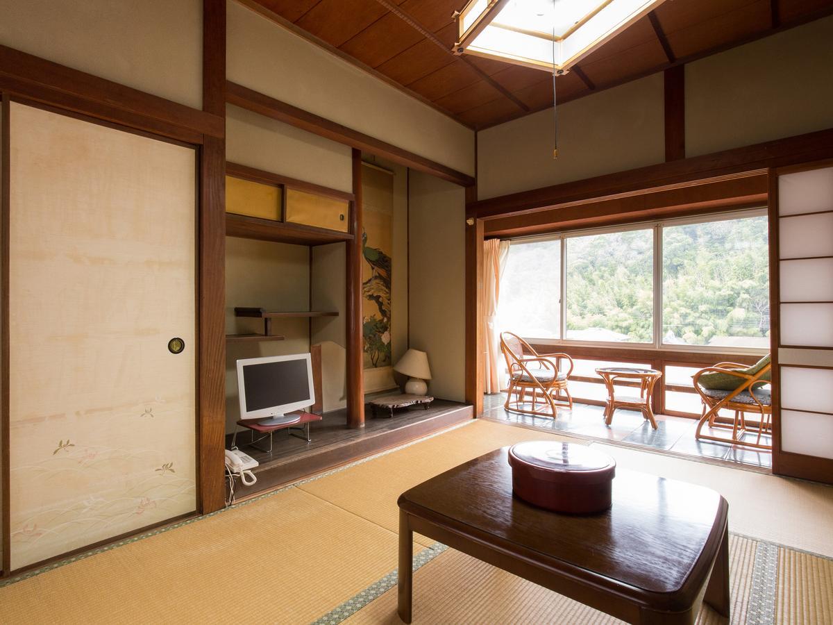 Izumiya Ryokan' Tawarayama Onsen Nagato  Bagian luar foto